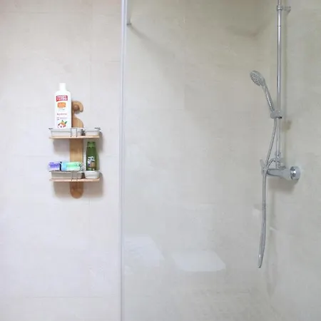Lido-playa Roca With Sea Front Access - Free Ac - Wifi Apartment