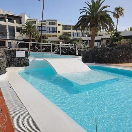 Lido-playa Roca With Sea Front Access - Free Ac - Wifi Costa Teguise