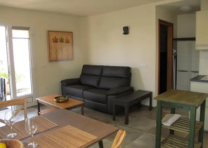 Lido-playa Roca With Sea Front Access - Free Ac - Wifi Lägenhet Costa Teguise